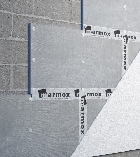 Πλάκες Marmox Multiboard σε τοίχο
